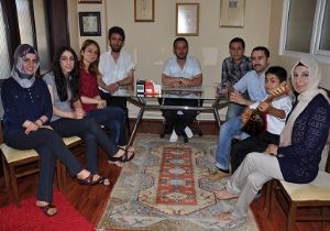 Sanatçılar'dan 'Geleneksel' girişim