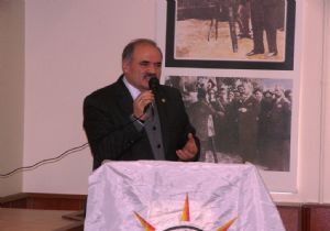 AK Parti Narman'da toplandı