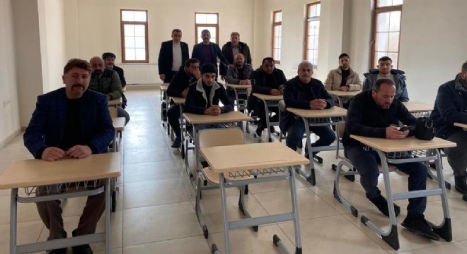 Pasinler'de Motorlu Kara Taşıtları Alım Satım sınavı yapıldı