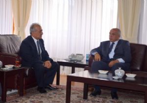 Rektör Çomaklı'yla Erzurum istişaresi