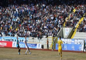 Taraftarlar Maraş yolunda
