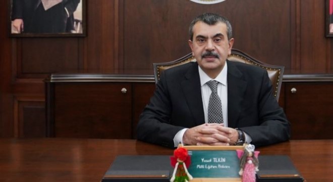 Tekin: ‘Hatırasını yaşatmayı bir borç biliyoruz'