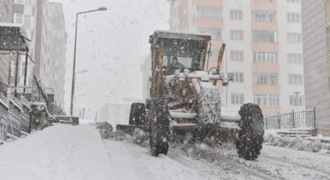 Yakutiye'de kar mesaisi başladı