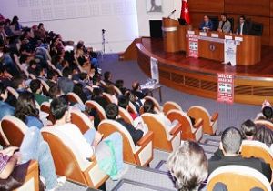 Atatürk Üniversitesi'nde Ortadoğu rüzgarı