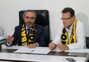 Bayburt Grup Erdal İşkar'la anlaştı