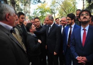 Ala sevgi gösterileriyle karşılandı