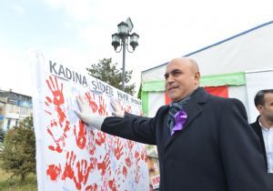 ‘Değerlerimiz kadına şiddeti reddeder'