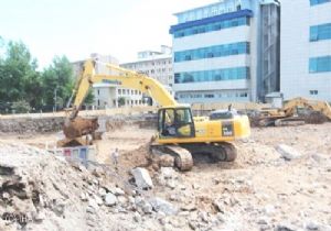 Havuzbaşı Kent Meydanı Düzenlemesi Başladı