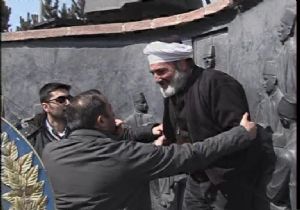 Polis meczubu gözaltına aldı
