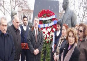 Kadıköy'de 12 Mart coşkusu