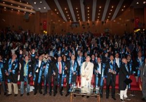 Yeniden diploma sevinci yaşadılar
