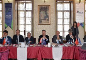 Erzurum'da Kamu Zirvesi toplandı