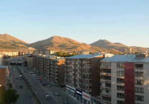 3 ayda bin 424 konut satıldı