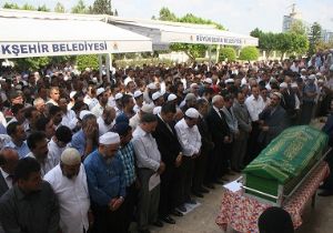 Kılınç Hoca dualarla uğurlandı