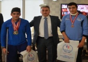 Mersin'den madalyayla döndüler