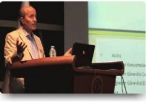 Eğitimcilerle yabancı dil istişaresi