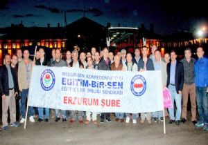 Memur Sen'den örnek kutlama