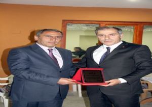 Oltu Milli Eğitim'de duygusal uğurlama