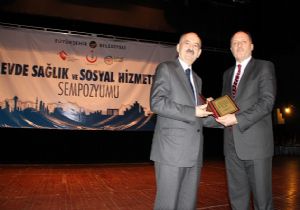 Müezzinoğlu'ndan Akdağ'a övgü