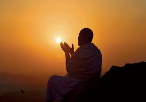 Gökyüzünden sekine indiren sûre