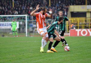 Sakaryaspor'da liderlik sevinci