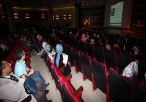 Sekmen Evrim'i sorguladı