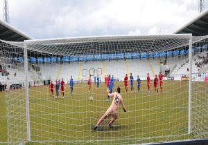 Büyükşehir Belediyespor'a siyaset cezası