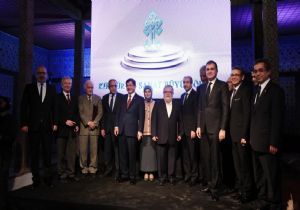 Prof.Dr. Davutoğlu'ndan Sanat dersi