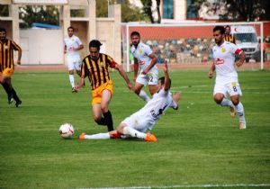 Tekirdağspor Arsin'i farklı yendi