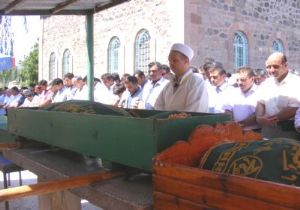 Gözyaşları sel oldu