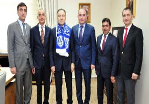 Vali Büyükşehir'i bakın nerede görmek istiyor! 