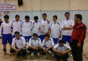 Voleybol'da Aşkale başarısı
