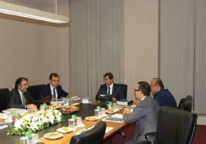 Yavilioğlu Ekonomi Zirvesinde