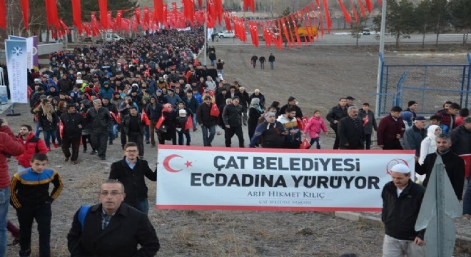 Çat Belediyesi ecdadına yürüdü