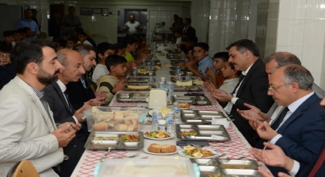 Çiftçi Kur'an Kursu öğrencileriyle buluştu