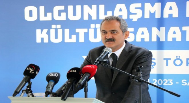Özer: 'Kadınların okullaşma oranı erkekleri geçti'