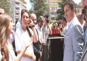 Atatürk Üniversiteli Kız Bakan'dan Ne İstedi?