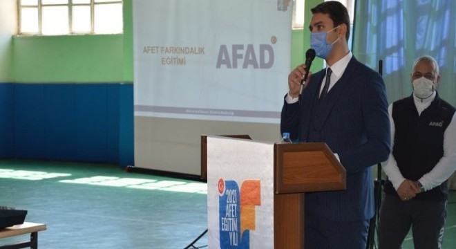 İspir'de muhtarlara afet semineri verildi