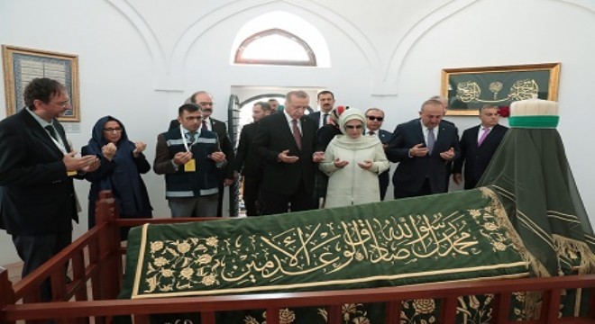 ‘Gül Baba dostluk ve sevginin sembolüdür'