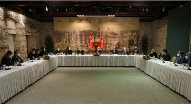 ‘Meselesi millet olan herkese kapımız açık'