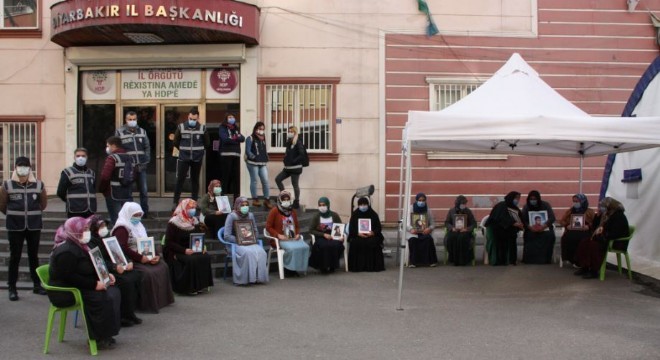 ‘Çocukları PKK'ya sattılar'